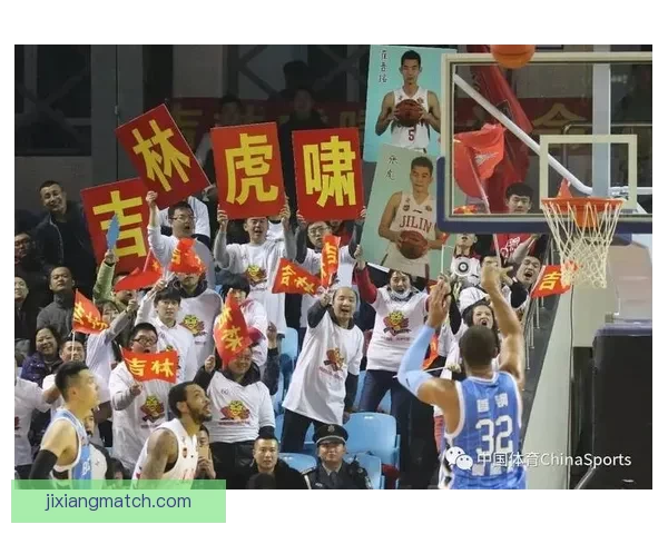 李弘权带领上海豪取十五连胜史密斯绝杀助深圳九连胜